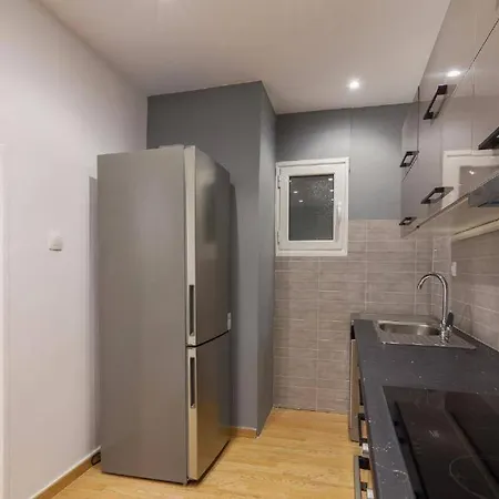 Fully Renovated 1 Bedroom Condo Athens Exterior photo